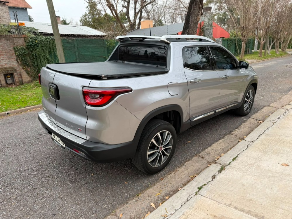 Fiat Toro VULKANO 4X4 AT9 — foto 5